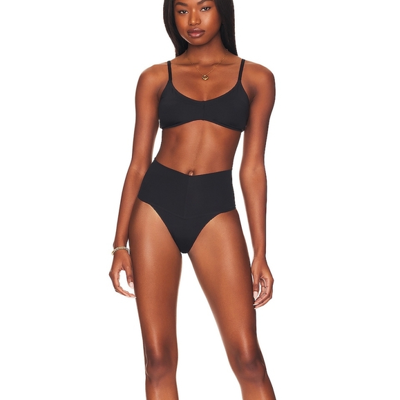 L*Space Fused Alec Bikini Top Black - Picture 3 of 4